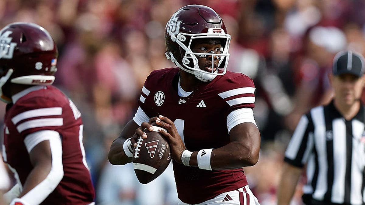 Kamario Taylor #1 of the Mississippi State Bulldogs