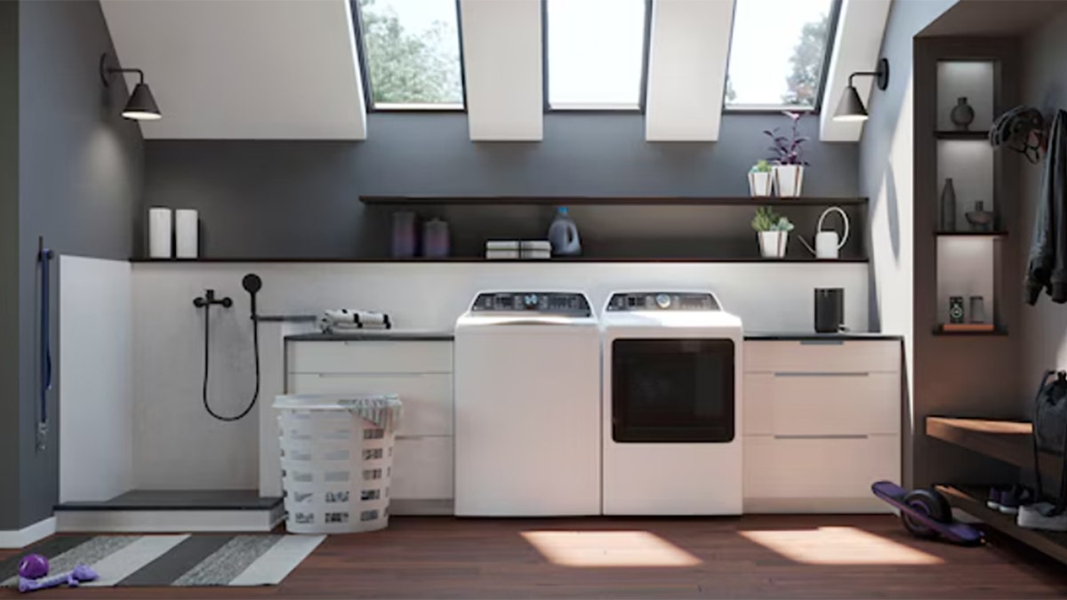 Grab this GE washer and dryer and save $600.