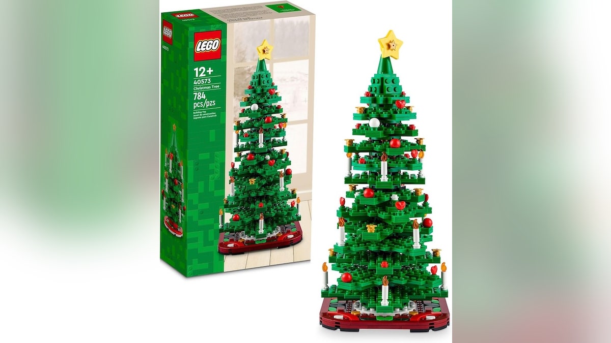 Grab your family to build this adorable LEGO Christmas tree.