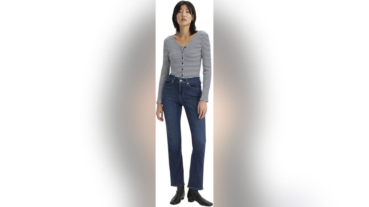These jeans have a good amount of stretch.