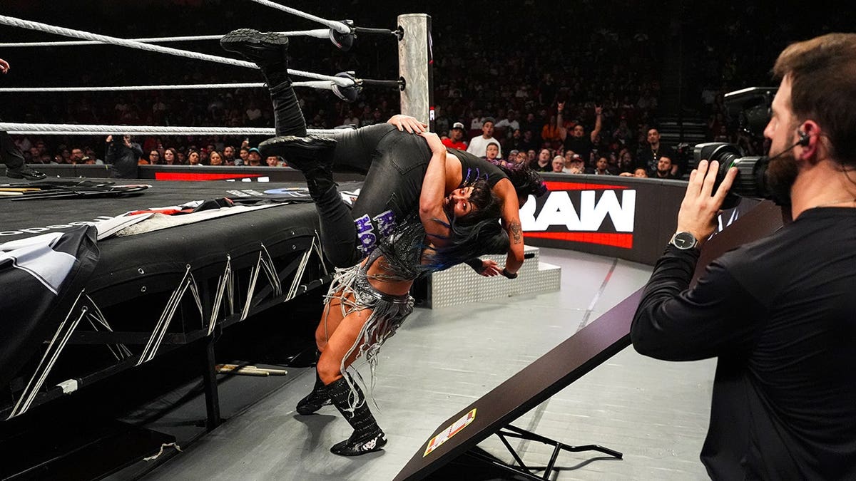 Lyra Valkyria wrestles against Bayley during Monday Night Raw.