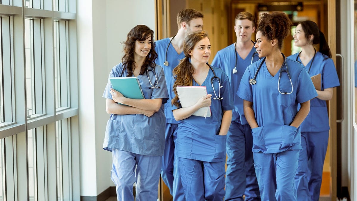 medical school students
