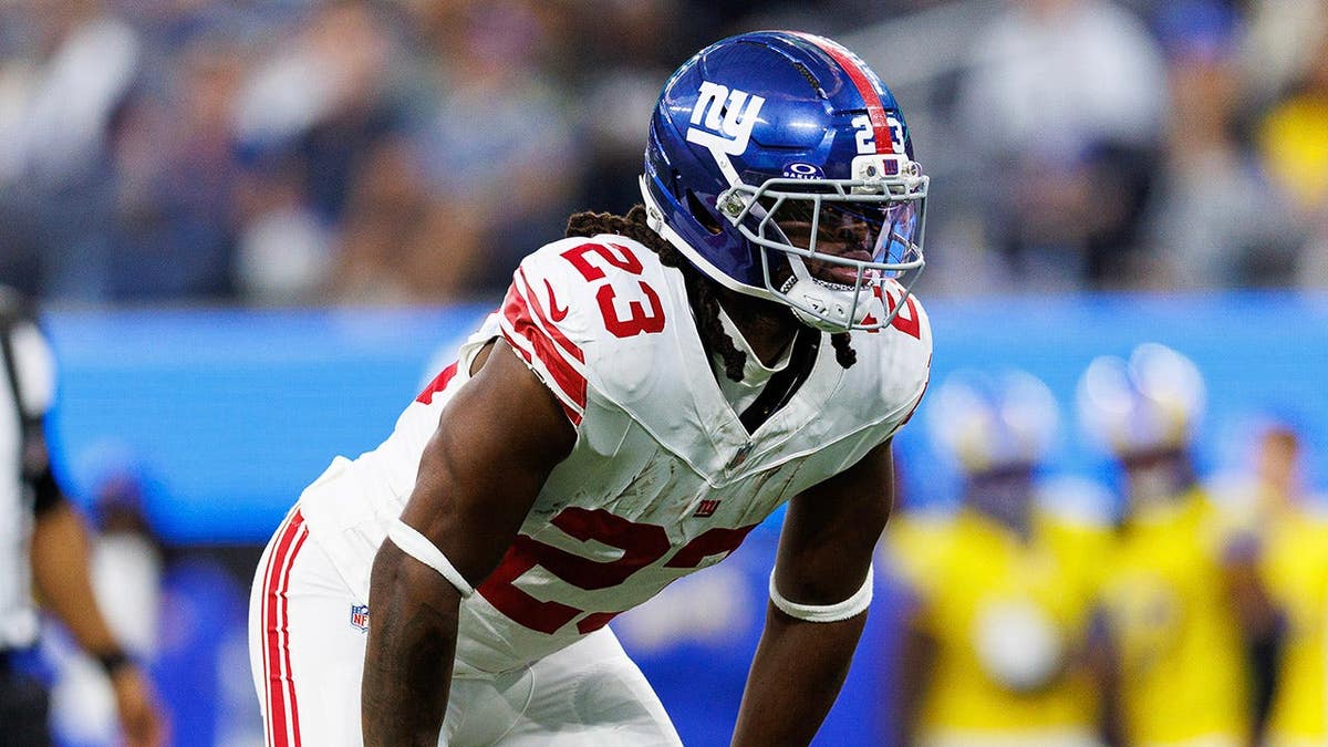 Najee Harris of the New York Giants gets set during an NFL game against the Los Angeles Rams.