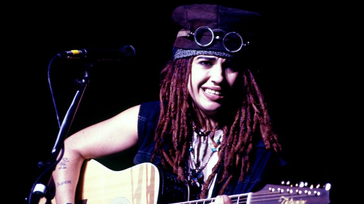 Linda Perry 1990