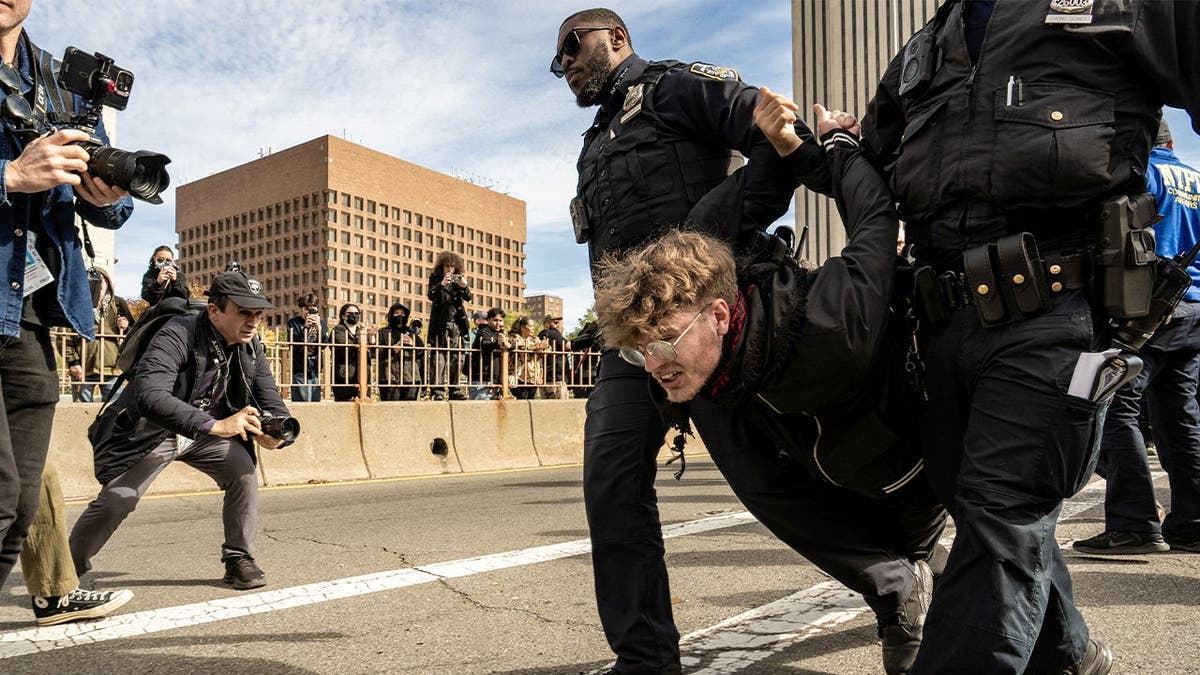 image shows ice agitator getting carried