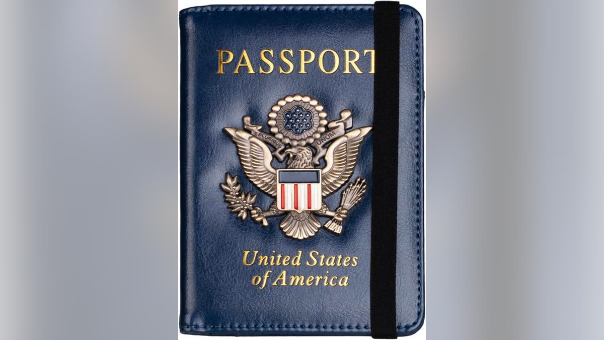 This wallet's lean profile packs a lot more than your essentials.