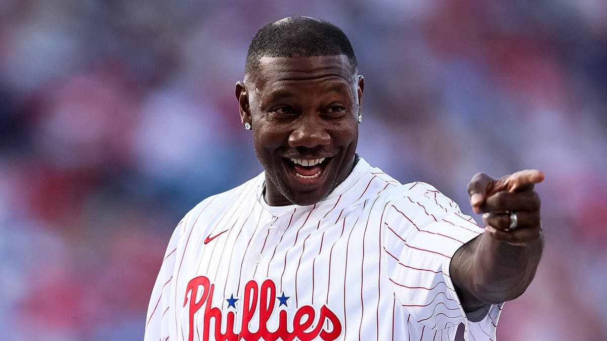 Ryan Howard speaks at the Wall of Fame induction ceremony for Jimmy Rollins at Citizens Bank Park.