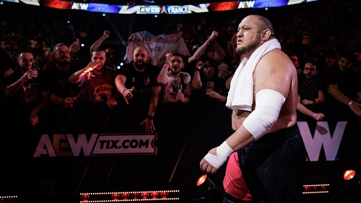 Samoa Joe arrives at the Adidas Arena in Paris.