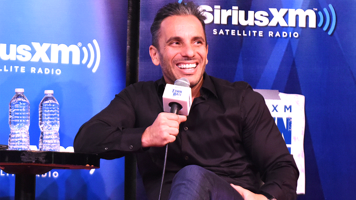 Comedian Sebastian Maniscalco speaks with SiriusXM's Raw Dog Radio.
