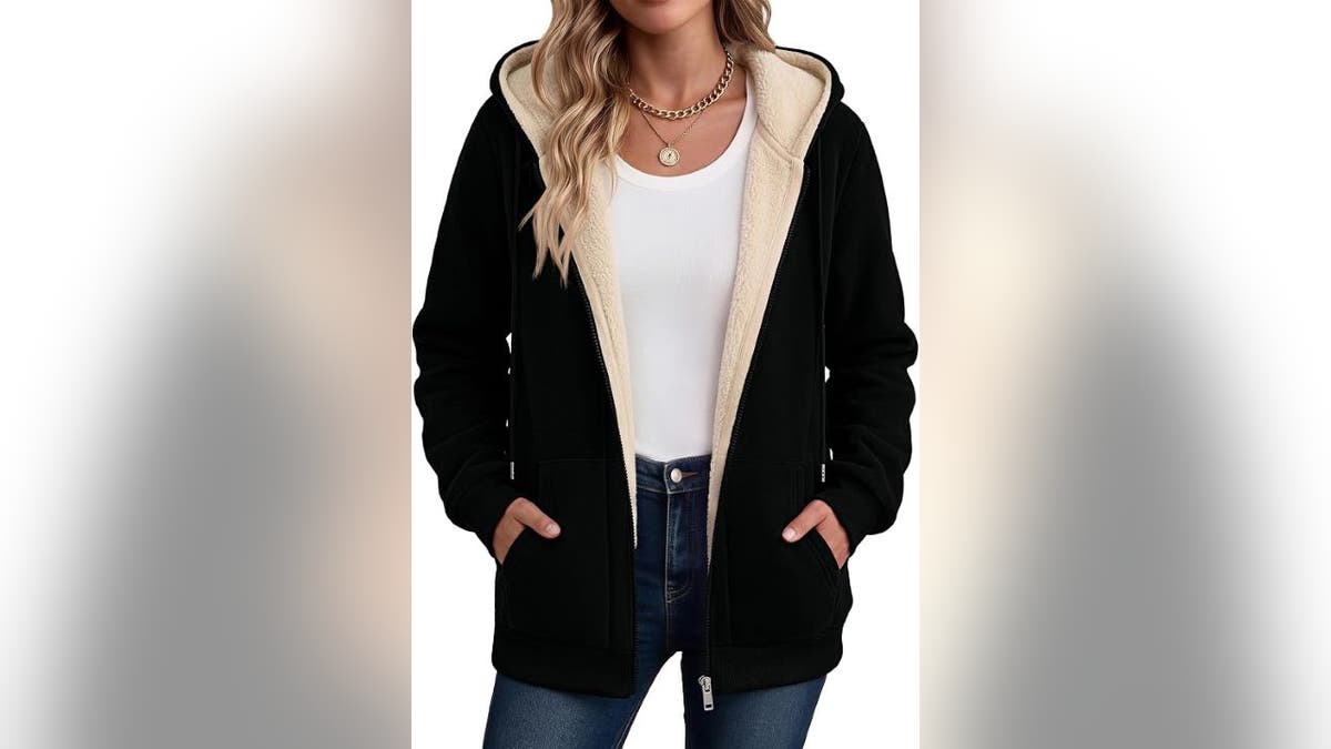 A soft lining keeps you warm. 