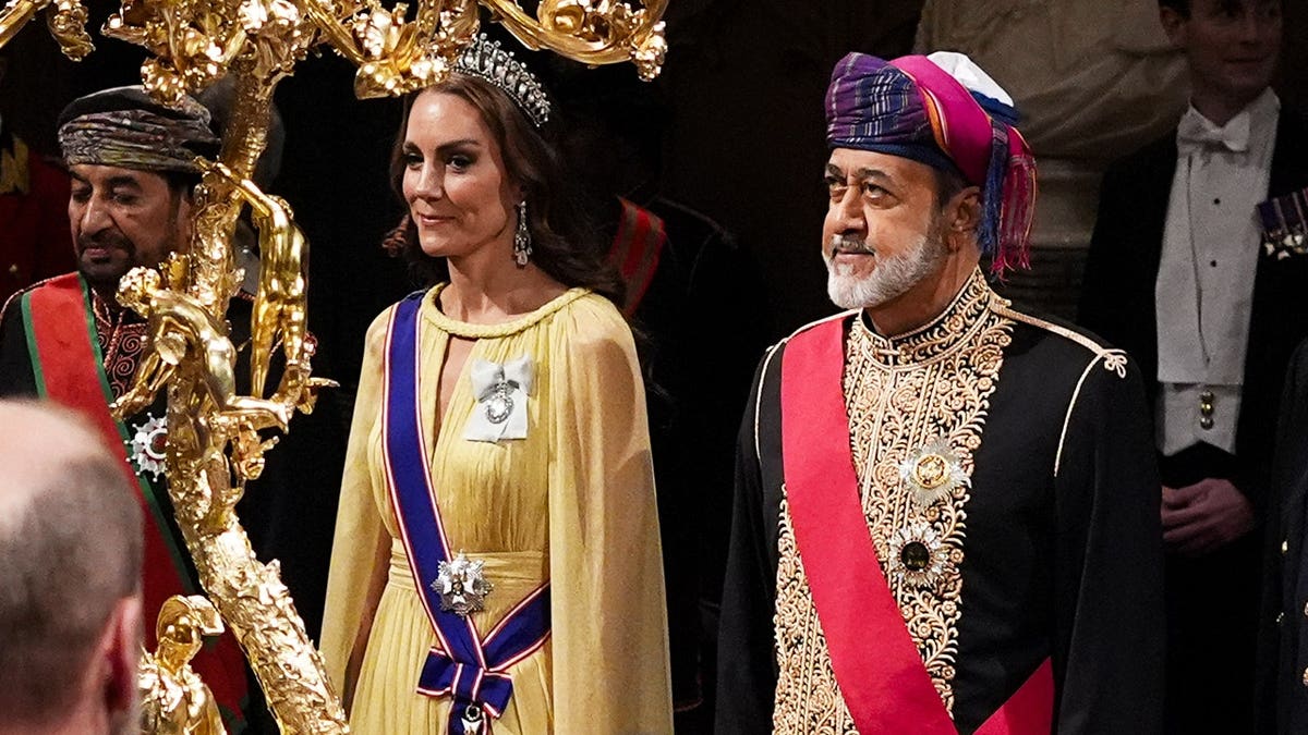 Sultan Haitham bin Tarik and Catherine, Princess of Wales attend a state banquet at Windsor Castle.
