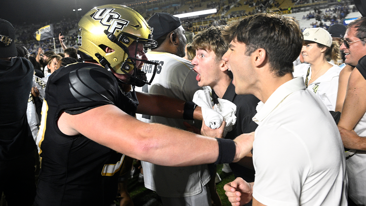 Central Florida long snapper Rocklyn Kelley
