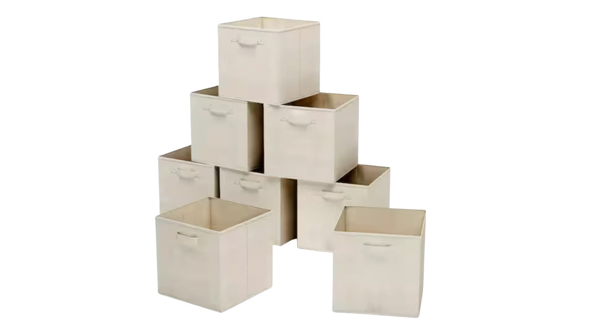 Each cube has a 21-quart capacity and a handle for easy carrying.