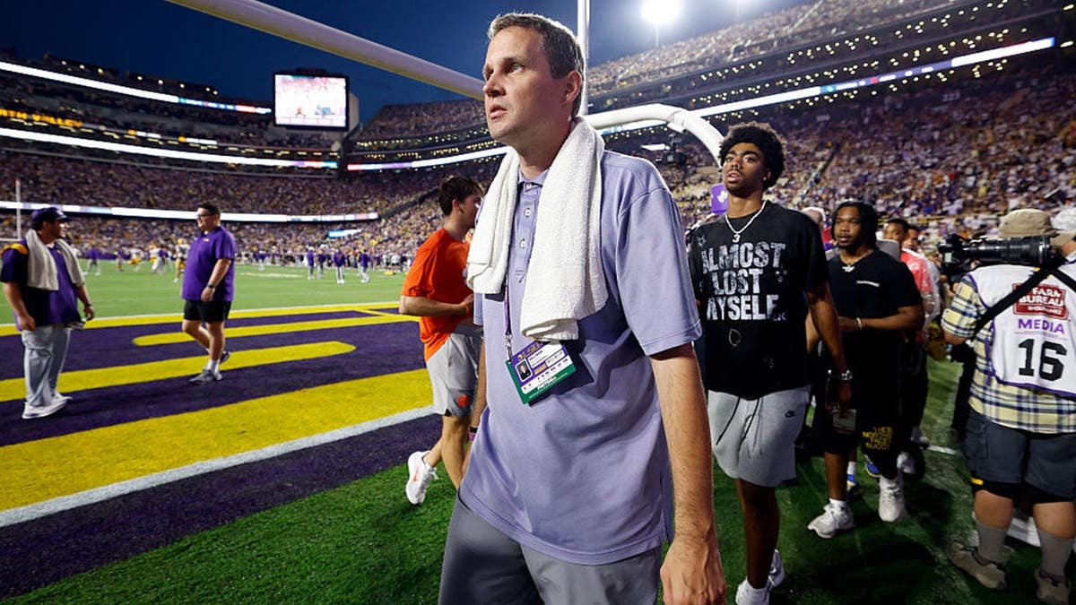 Will Wade attends a game at Tiger Stadium.