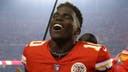 Tyreek Hill fuels Chiefs reunion speculation with cryptic post as old team loses two receivers to injury