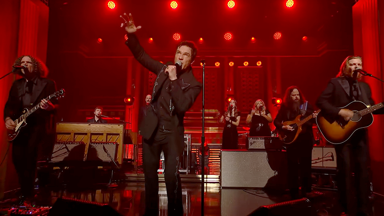 foxnews.com - Alexander Hall - The Killers frontman Brandon Flowers' new music about faith, Americana praised by conservatives, Christians