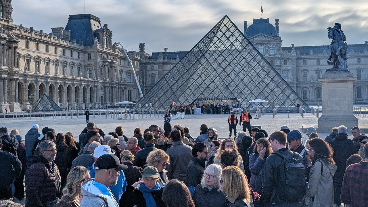 Chilling images emerge after rioters force major French landmark to shutter its doors