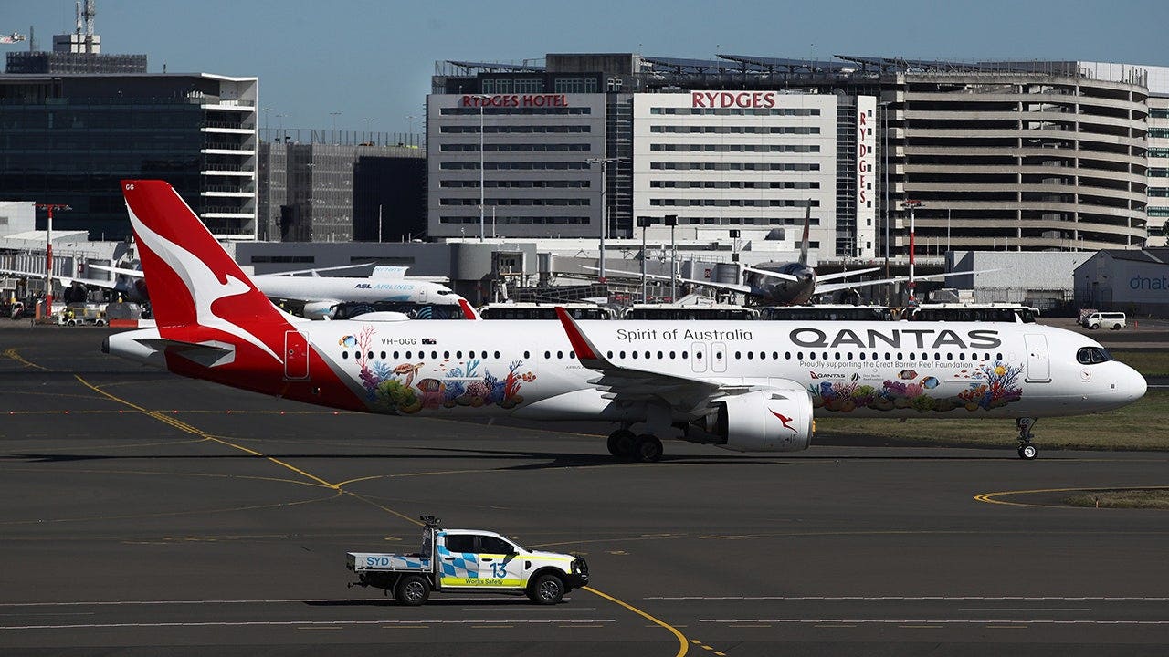 foxnews.com - Jessica Mekles - Bedbugs found in plane's economy seats force major airline to cancel flight