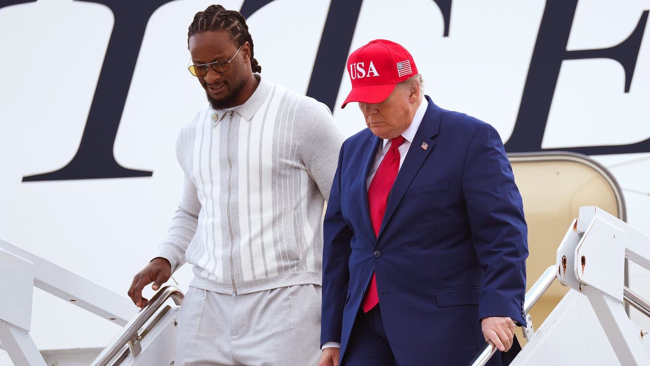 Former NFL All-Pro running back joins President Trump for Georgia