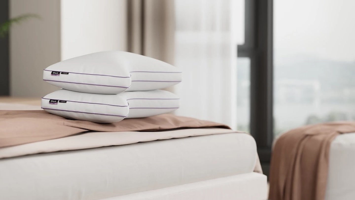 Layla Side Sleeper Pillow Offers Adjustable Loft for Comfort