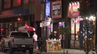 Thieves posing as charity workers steal from diners at restaurants, coffee shops in major city