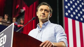 Dem senator says 'zero interest in running for president' in debate with GOP opponent