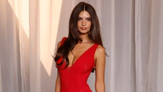 Emily Ratajkowski poses in plunging black swimsuit as she shares intimate photo with boyfriend
