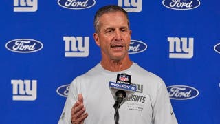 John Harbaugh apoya a Cam Skattebo y arremete contra « NFL » por una polémica señal: «Así es como se debe correr»
