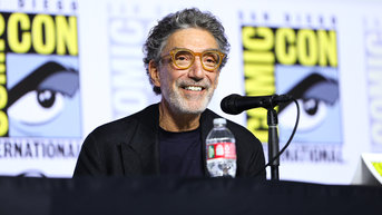 Hollywood icon draws criticism over political speech at charity event: ‘It wasn’t very funny’ - Fox News