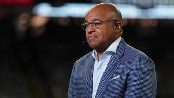Michael Jordan prefers to stay 'above the daily discourse,' Mike Tirico says - Fox News