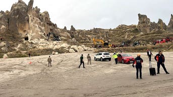 Rock formation collapses at popular tourist destination, killing 3 and injuring 5 - Fox News