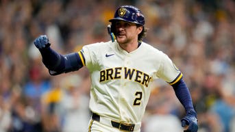 MilwaukeeEl bullpen de... amplía su racha histórica y acaba con las esperanzas de Los Ángeles de llegar a la Serie Mundial - Fox News