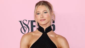 BYU tight end's girlfriend celebrates upset win before Victoria's Secret appearance - Fox News