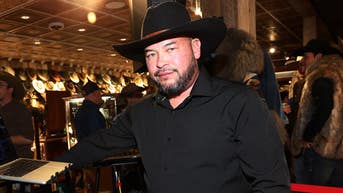 Jon Gosselin claims he's 'perfect strangers now' with six of his kids after years of no contact - Fox News
