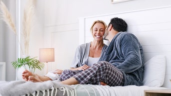 Younger men are attracted to older women for reasons that have nothing to do with looks - Fox News