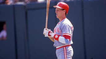 Reds legend who caught the final out of the 1990 World Series sweep dies at 63 - Fox News