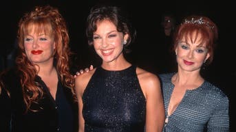 Wynonna Judd drops bombshell about sister Ashley Judd while opening old family wounds - Fox News