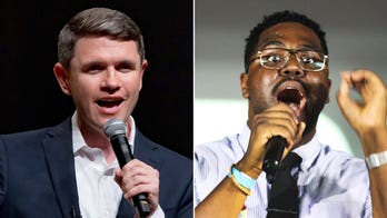 Talarico rally warmup act calls for abolishing ICE, contrasting Senate hopeful's message