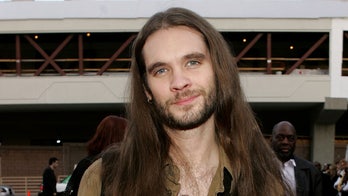 'American Idol' star Bo Bice trades signature rocker look for new image as fans sound off