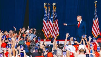 Unos alborotadores interrumpen varias veces el mitin de Trump en « Texas »