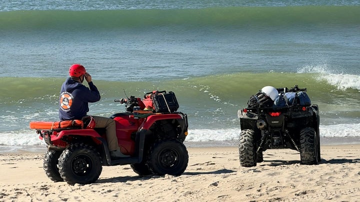 Boston-bound plane vanishes with 6 on board; Coast Guard launches search off Nantucket coast