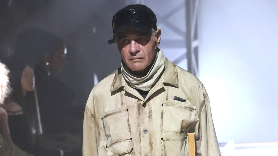 John Kiriakou como modelo