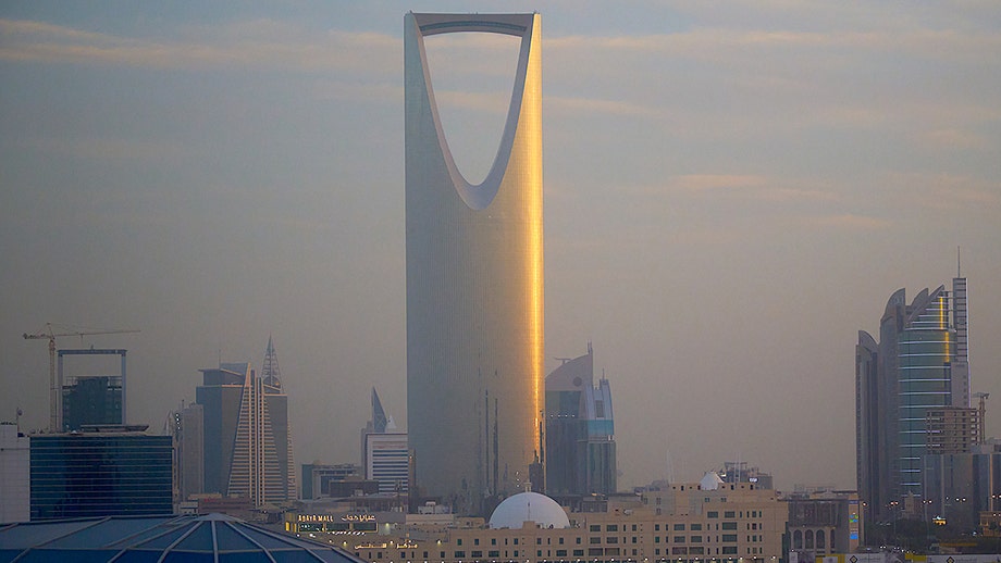 Houthi attacks put Saudi capital on edge as landmark tower sends workers home
