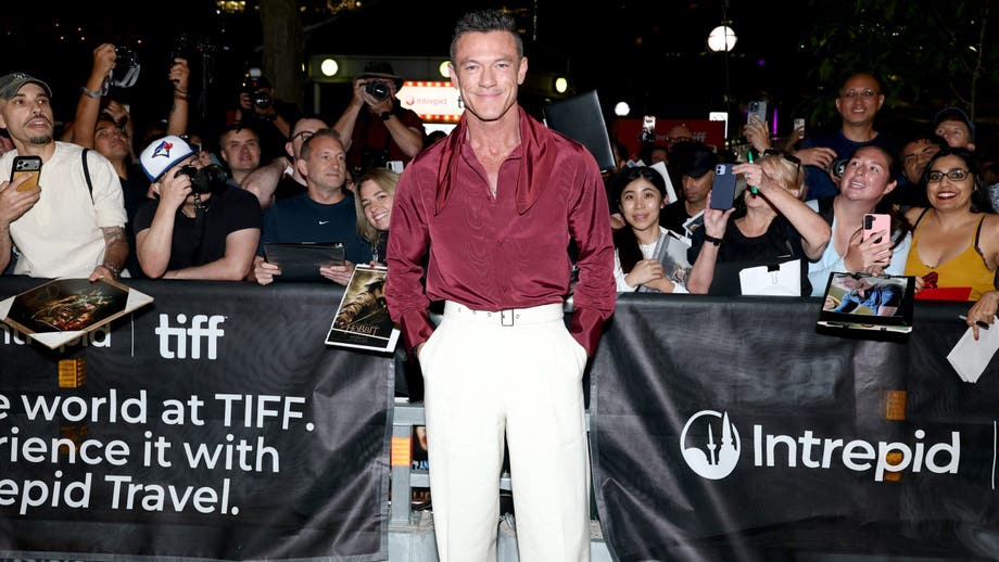 Actor bucks political stereotype about being gay, says not everyone needs to be 'woke'
