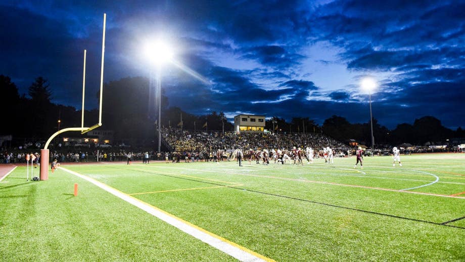 Insane high school football game sees 172-point explosion before darkness forces venue change