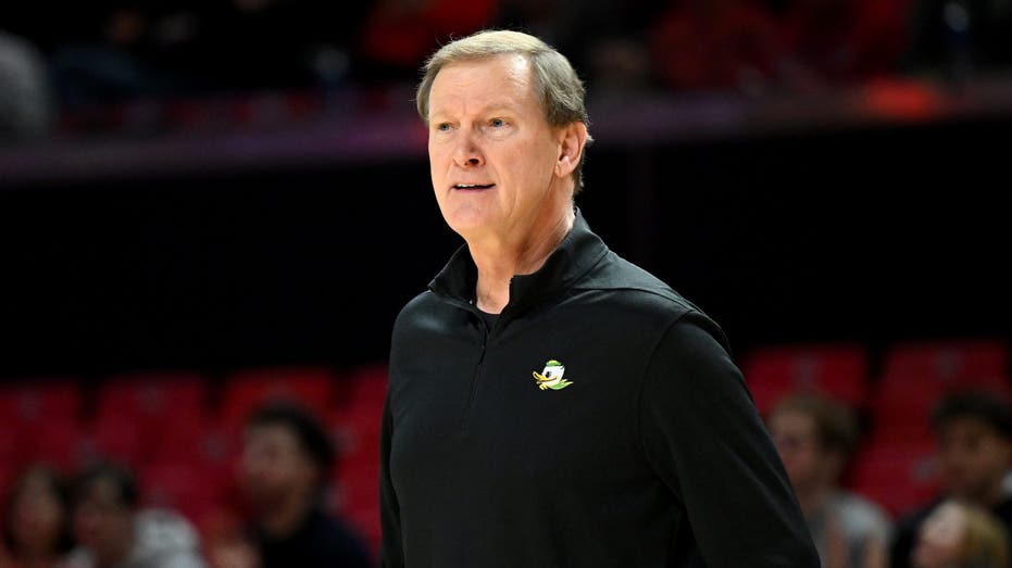 Dana Altman ends nearly four decade coaching career at Oregon: 'Stepping away is truly painful'
