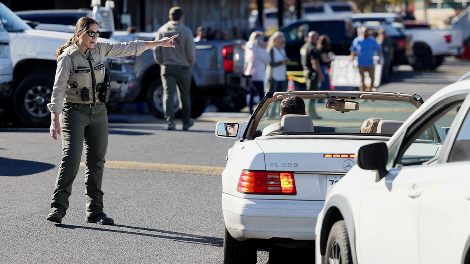 3 children, 1 adult killed in Oregon elementary school shooting; suspected gunman dead