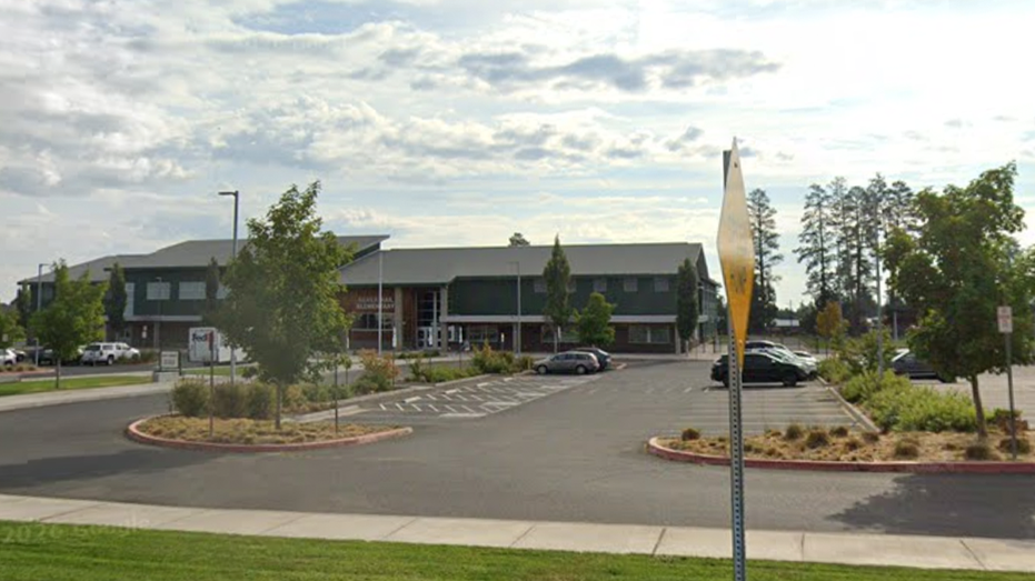 Active shooter report at Oregon elementary school draws large police response