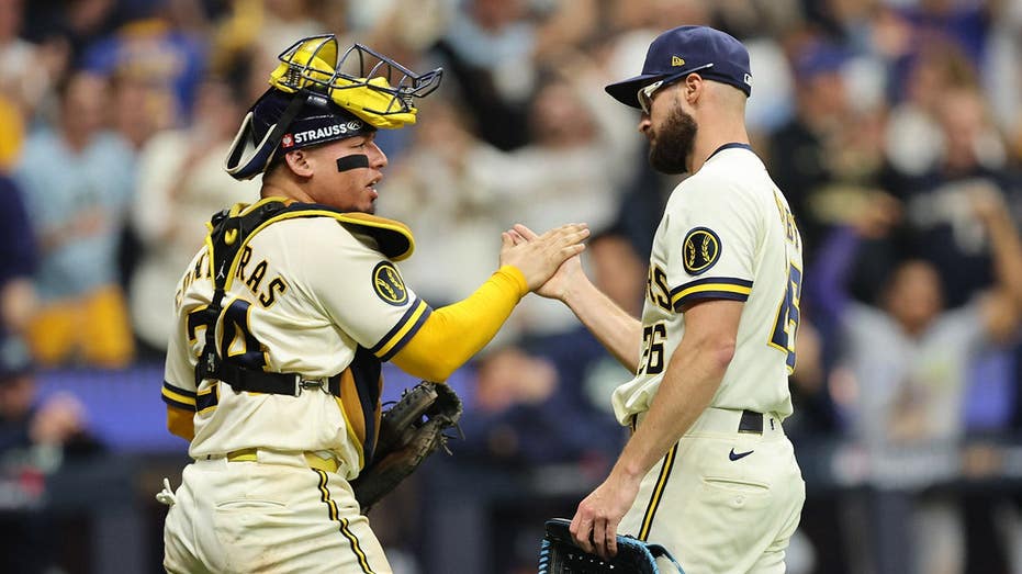 Brewers complete wild Game 2 comeback after controversial call puts them up 2-0 in World Series vs Rays