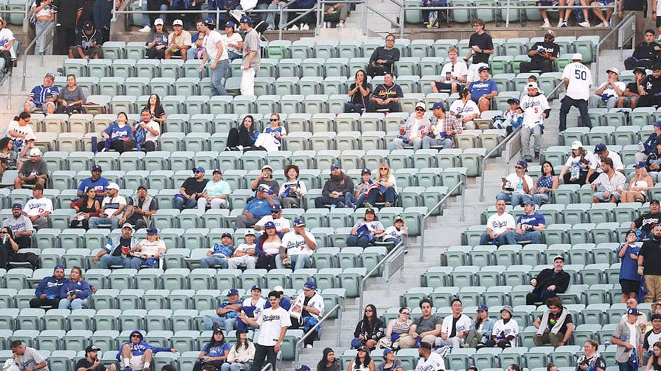 Dodger Stadium crowd for playoff game last night was the most pathetic thing I've ever seen